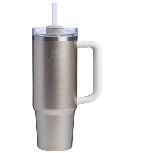Stanley & e.l.f. Quencher H2.0 FlowState Tumbler - Picture 1 of 4